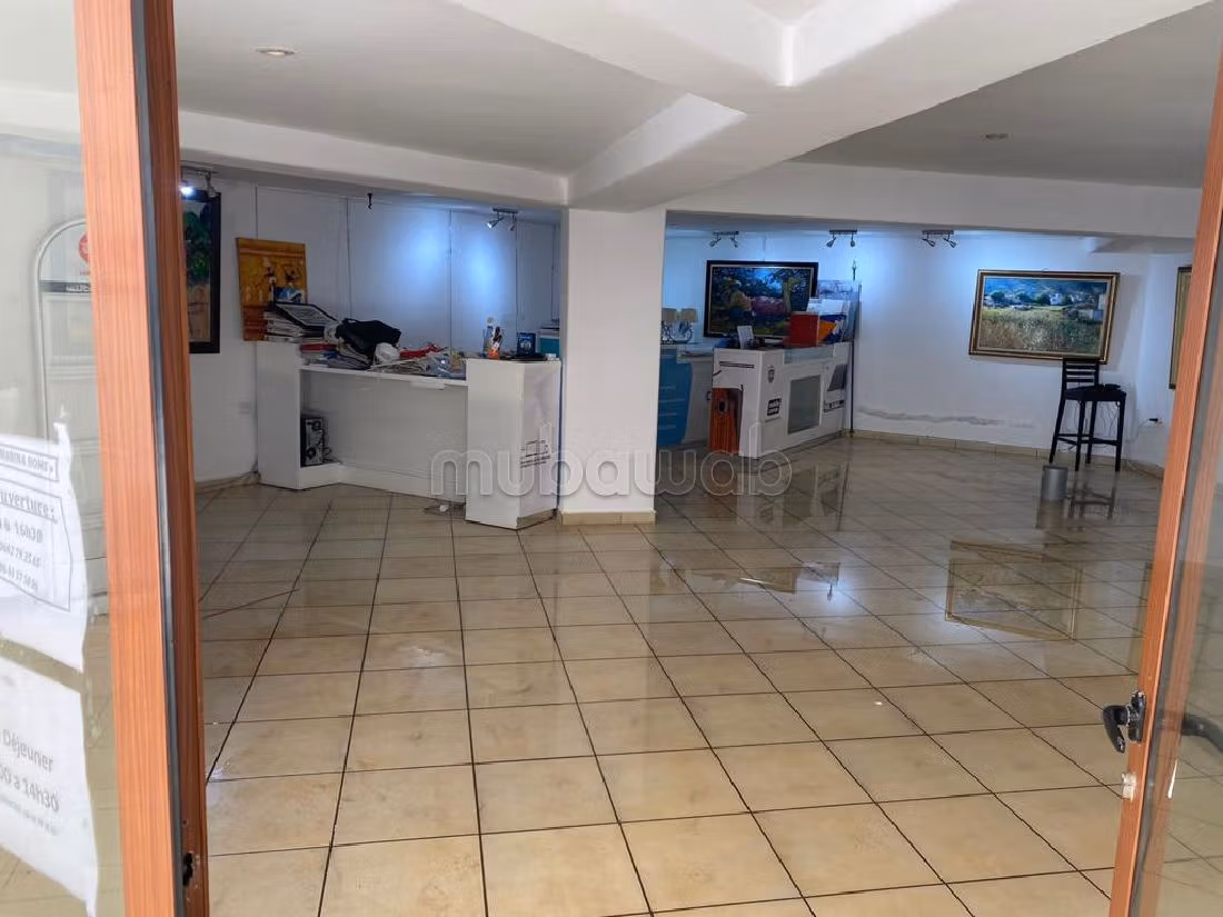 C. V007 Local commercial à vendre à M'diq