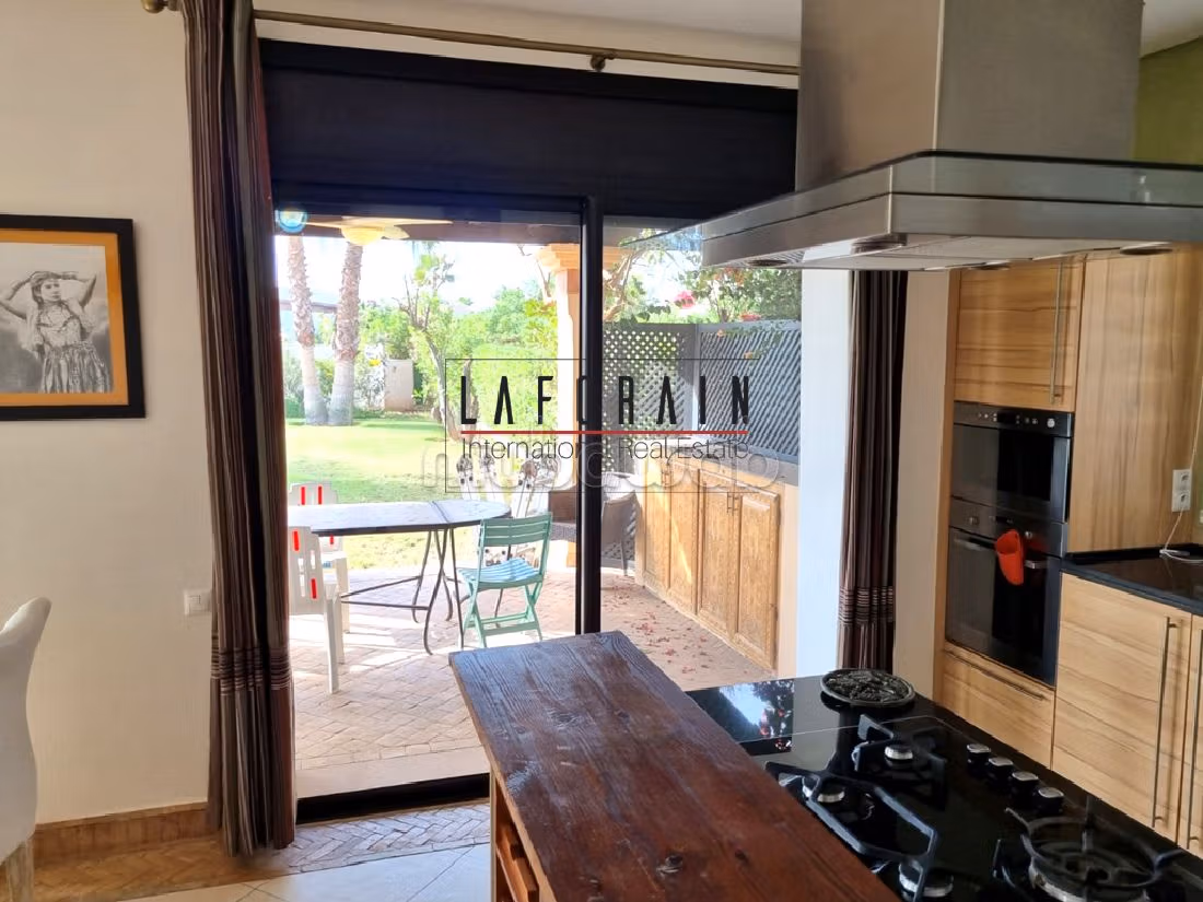 Vente villa 2 chambres avec piscines dans l'oran