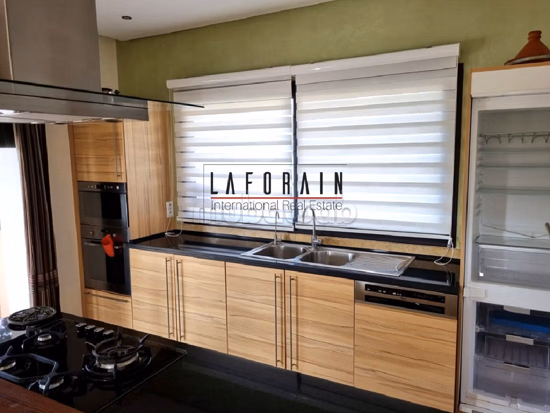 Vente villa 2 chambres avec piscines dans l'oran