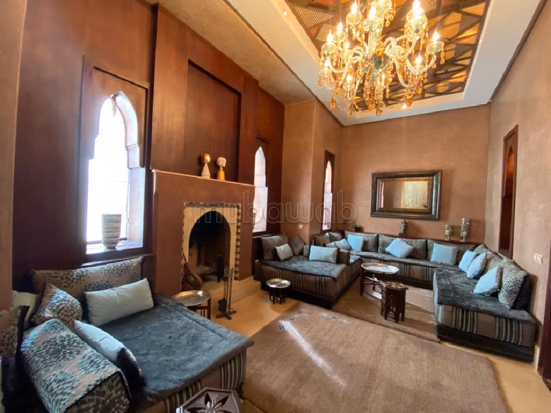 فيلا ممتازة للبيع طريق فاس ب. 4 قطع كبيرة. مكيف للهواء وحوض للسباحة