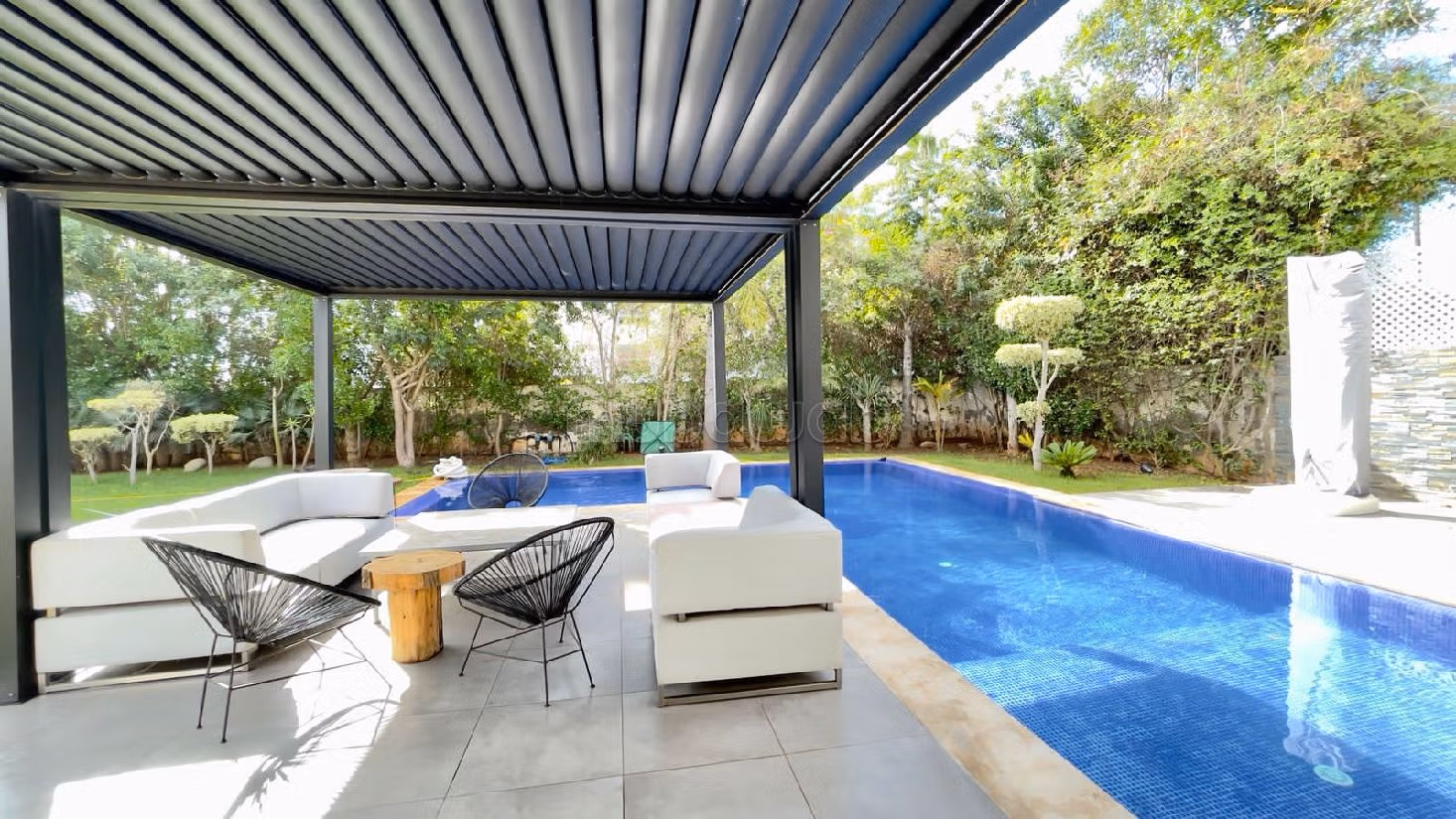 Vendita villa di lusso a Bouskoura Ville. 4 belle camere da letto. Giardino, terrazzo