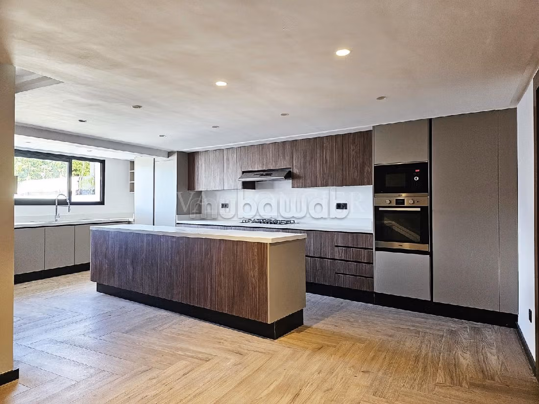 كراء فيلا ممتازة بعين الذياب. 8 قطع مريحة. مدفأة ، حمام سباحة