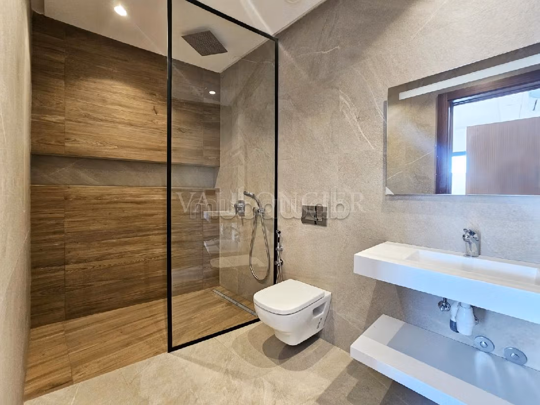 كراء فيلا ممتازة بعين الذياب. 8 قطع مريحة. مدفأة ، حمام سباحة