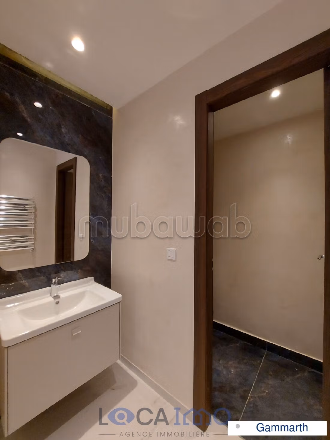 Affitta il tuo appartamento a Gammarth. Superficie 254 m². Posto auto e terrazzo. 