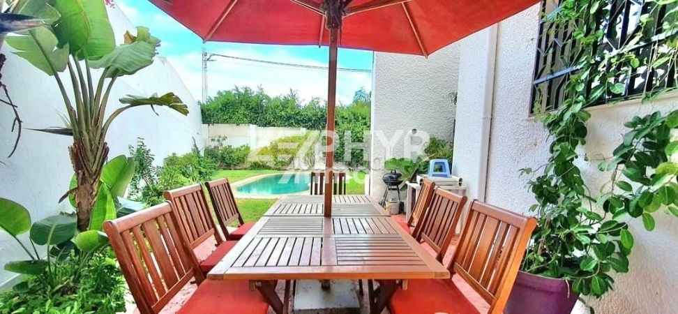 Maestosa residenza di lusso in vendita a Gammarth. Superficie 500 m². Porta blindata e riscaldamento centralizzato