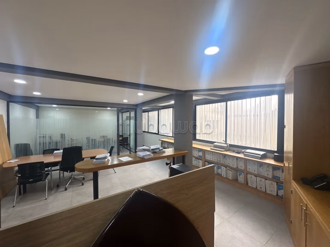 Bureaux à la location à Gauthier. Surface totale 60 m²