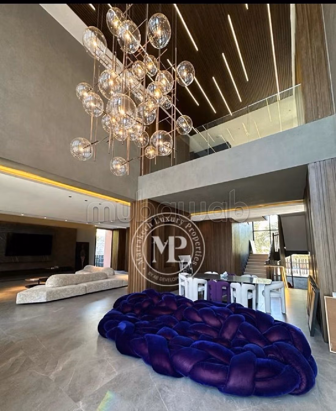 Magnifica villa in vendita a Agdal. Superficie di 2500 m². Giardino