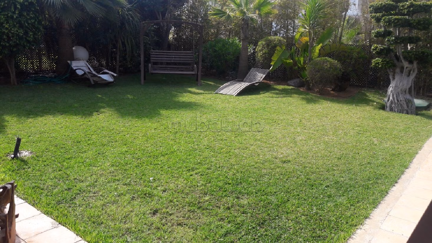 Villa's en luxe woningen om te kopen. Totale oppervlakte 550 m². Airconditioning en open haard