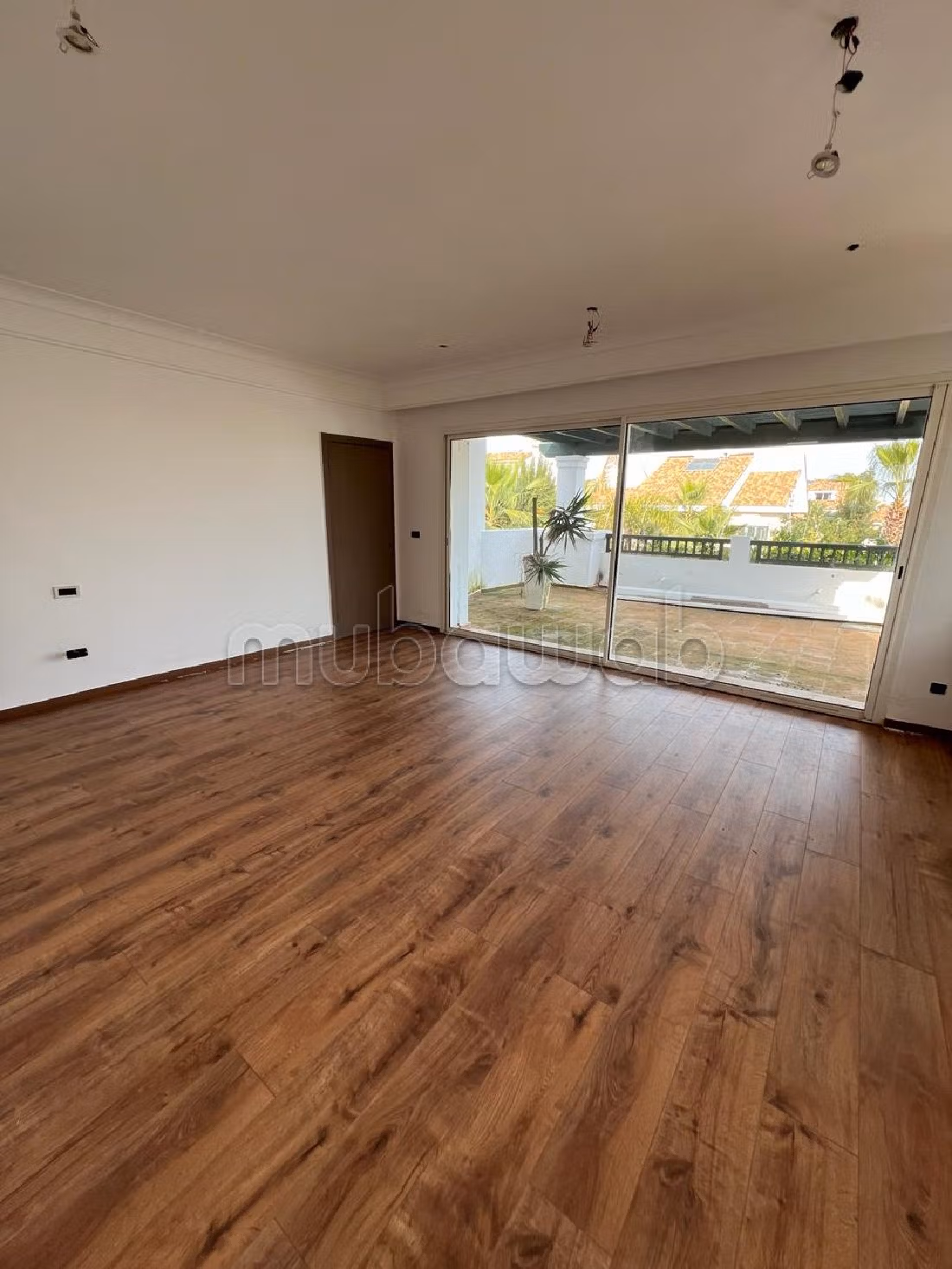 Villa's en luxe woningen om te kopen. Totale oppervlakte 550 m². Airconditioning en open haard