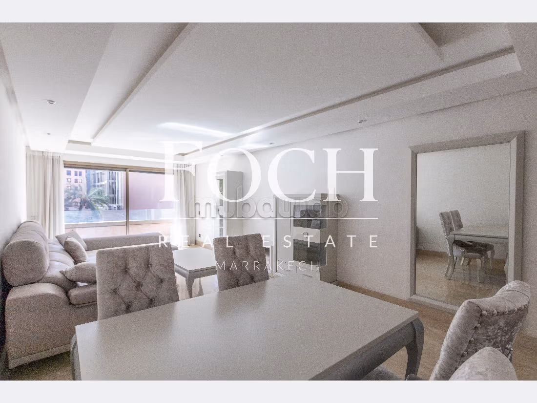 Apartment for sale in Guéliz. Area of 100 m². Cellar.