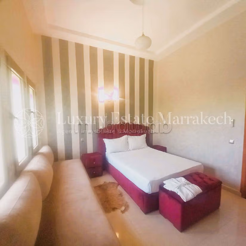 Te koop: villa's en luxe woningen in Sidi Youssef. 9 Ruimtes. Volledig gemeubileerd. 