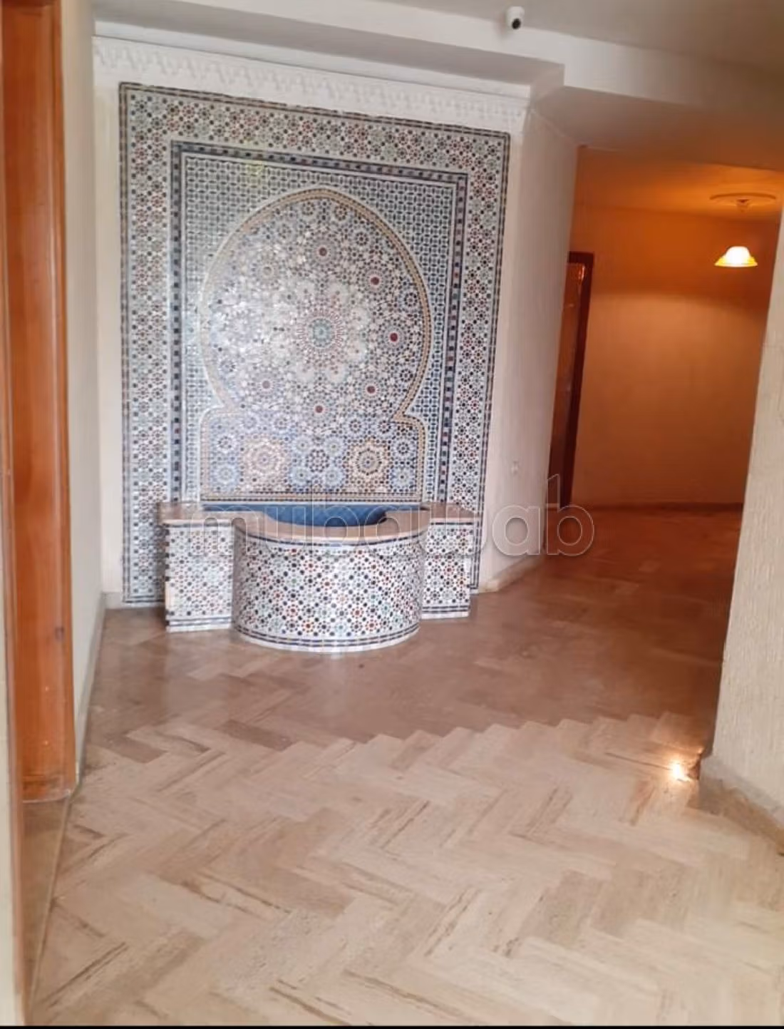 شقة للبيع بباب شعفة 3 غرف جميلة. كراج