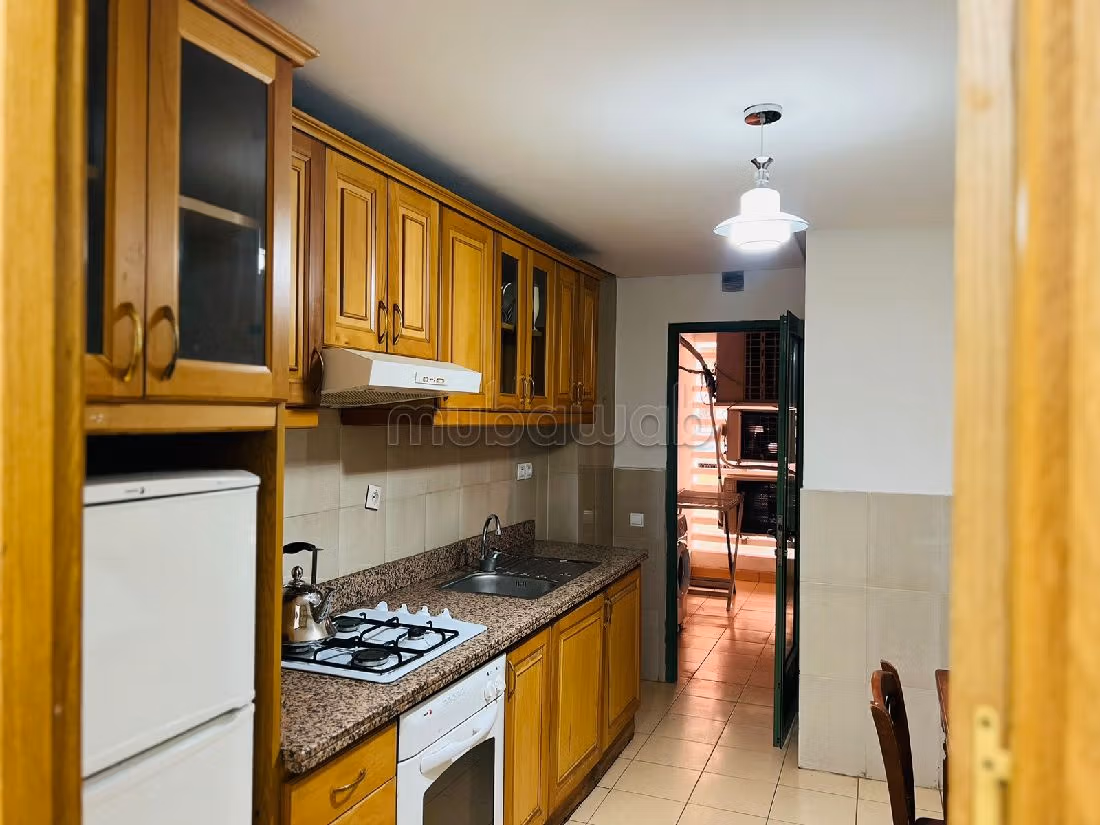 Appartements à louer à Guéliz. 2 chambres. Ascenseur et stationnement