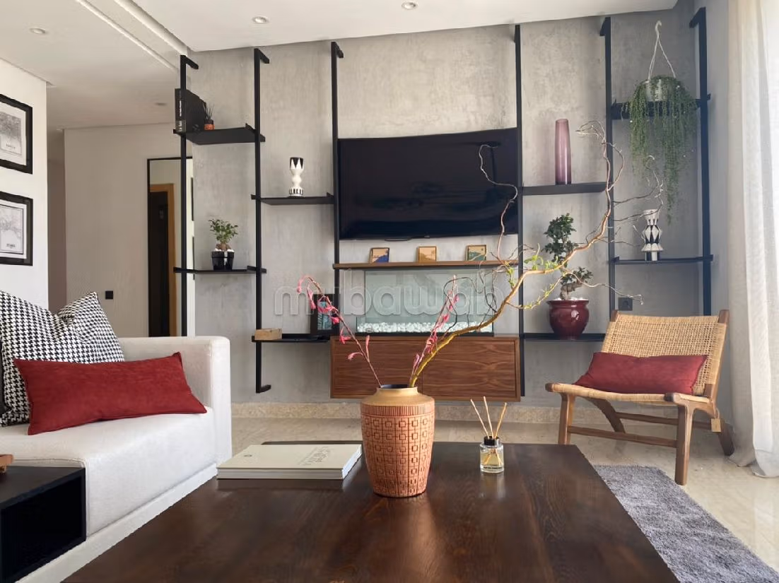 شقة رائعة للإيجار بحي السلام السيال. المساحة الكلية 130 م². مفروشة