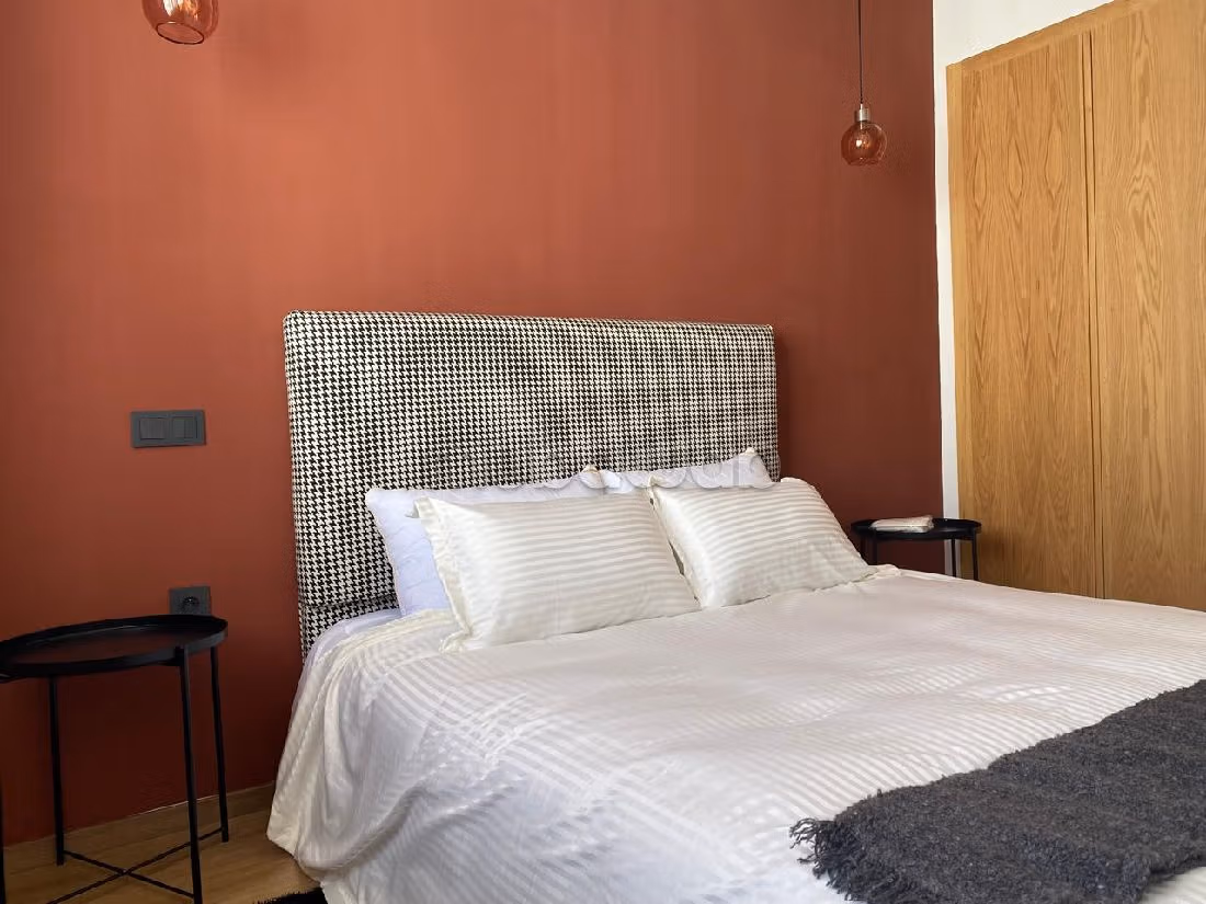 شقة رائعة للإيجار بحي السلام السيال. المساحة الكلية 130 م². مفروشة