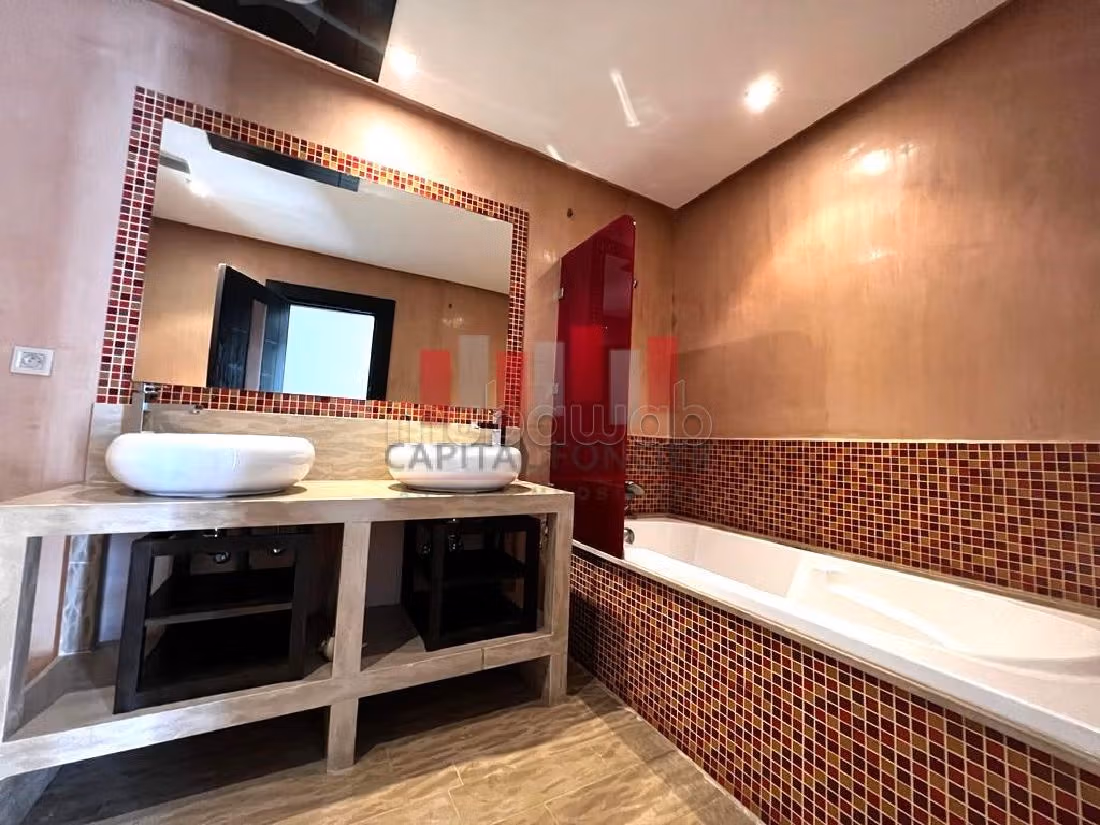 Rent this apartment in Bouskoura Ville. 4 lovely rooms. Lift and parking