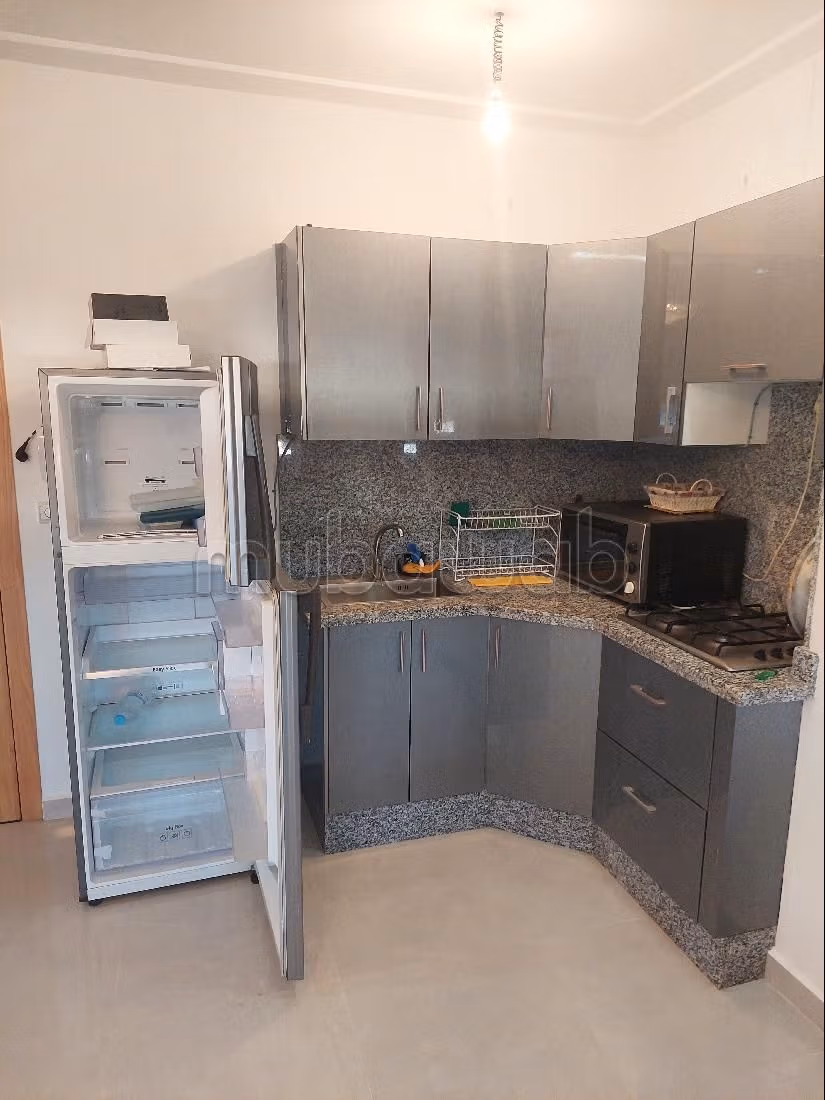 شقة رائعة للبيع بالسعيدية. 2 غرف ممتازة. بواب