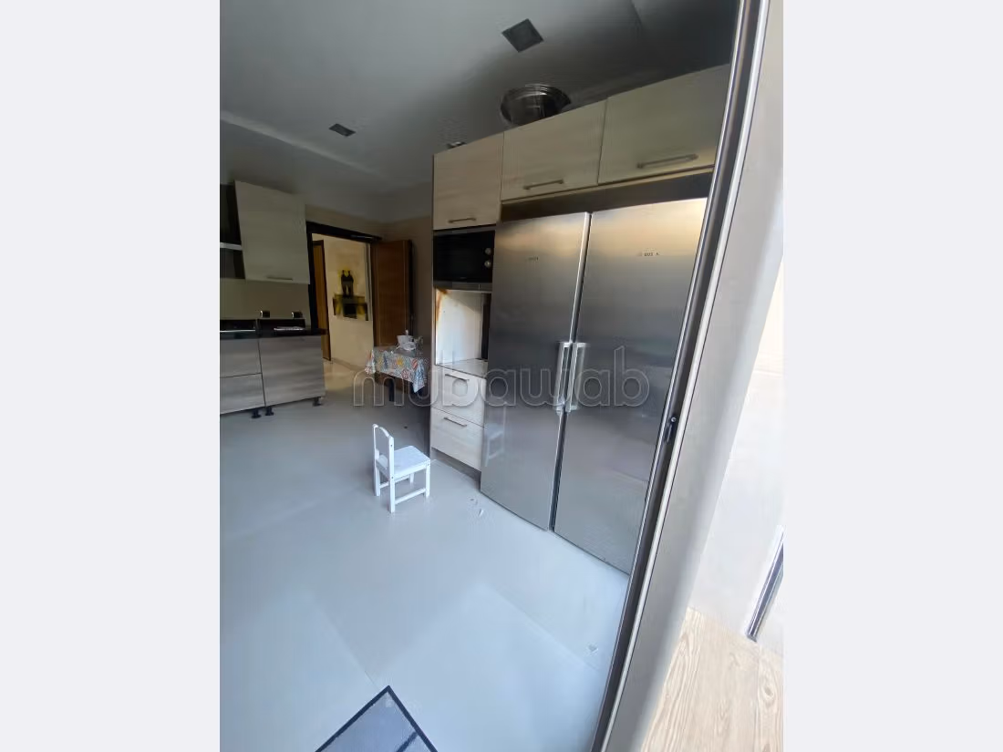 شقة للإيجار ببوسكورة. 4 قطع مريحة. مفروشة. 