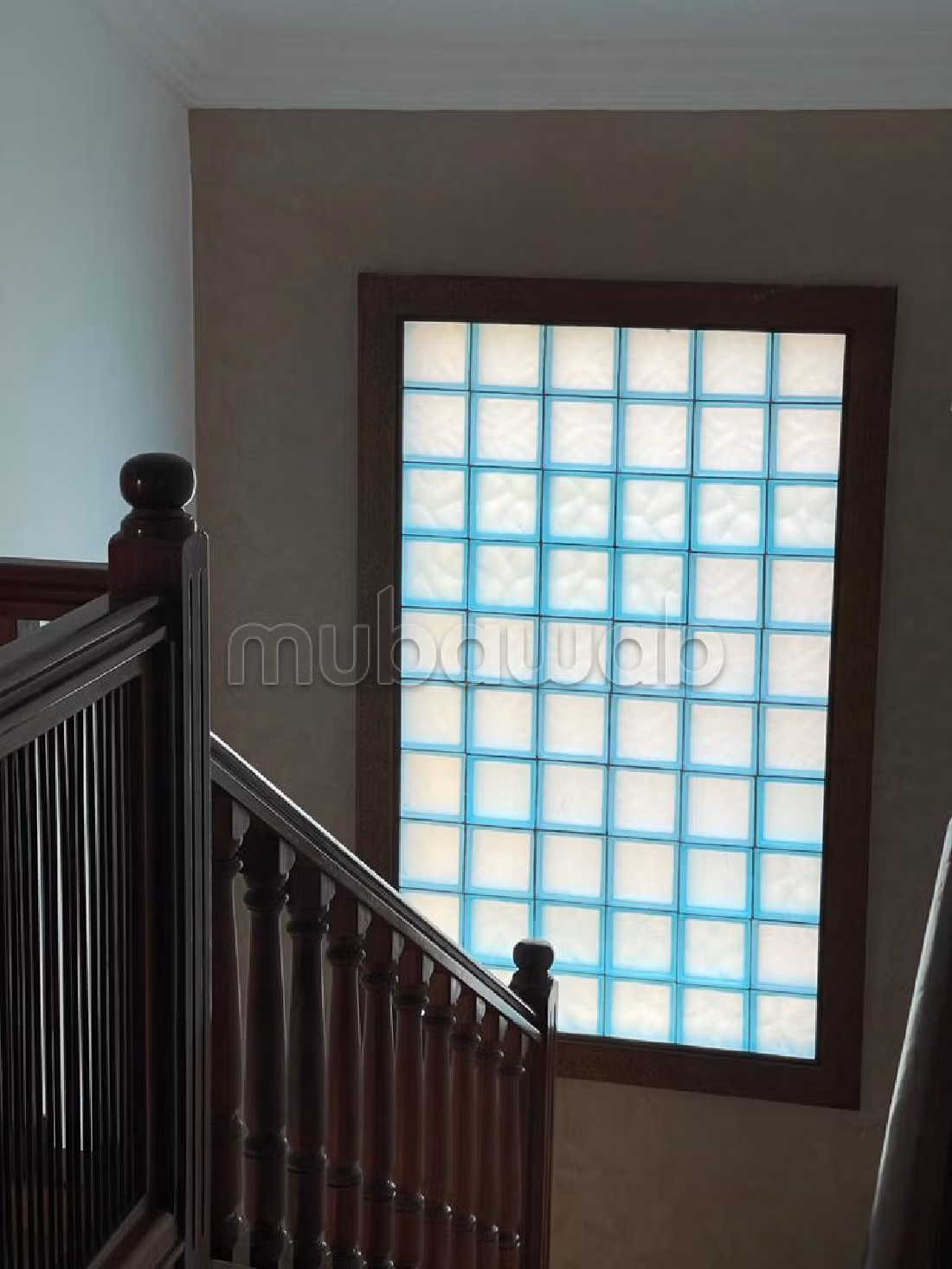 منزل فاخر للإيجار ب بئر الرامي الشرقية. 3 غرف رائعة. مدفأة ومكيف الهواء