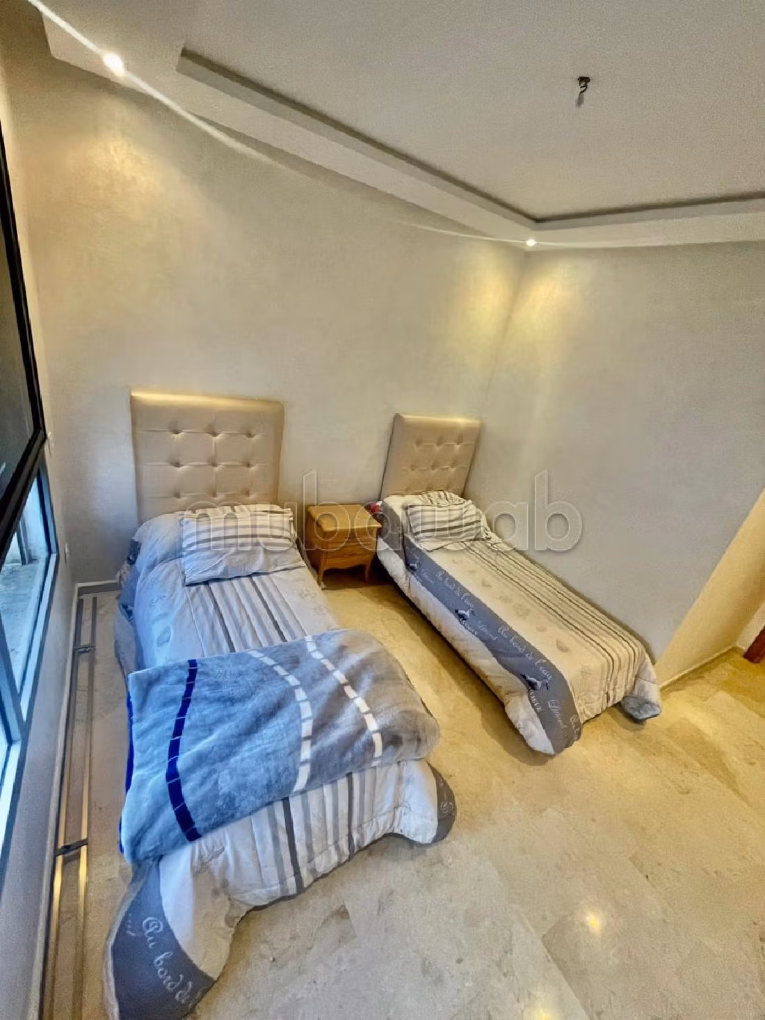 Lovely apartment for rent in Les Hôpitaux. 4 large rooms. Cellar