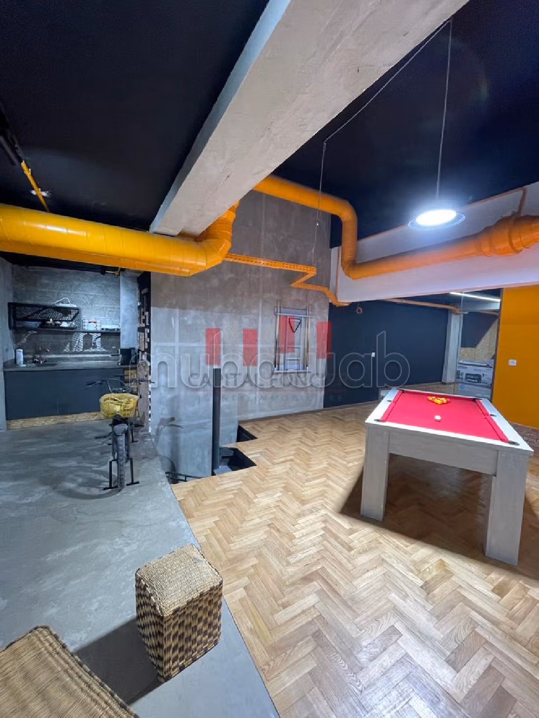 Offices for rent in Maârif. Large area 240 m². 