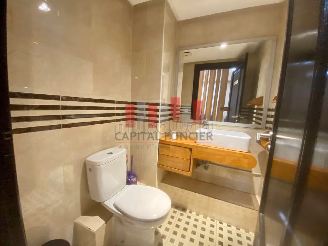 Offices for sale in Maârif. Large area 68 m². 