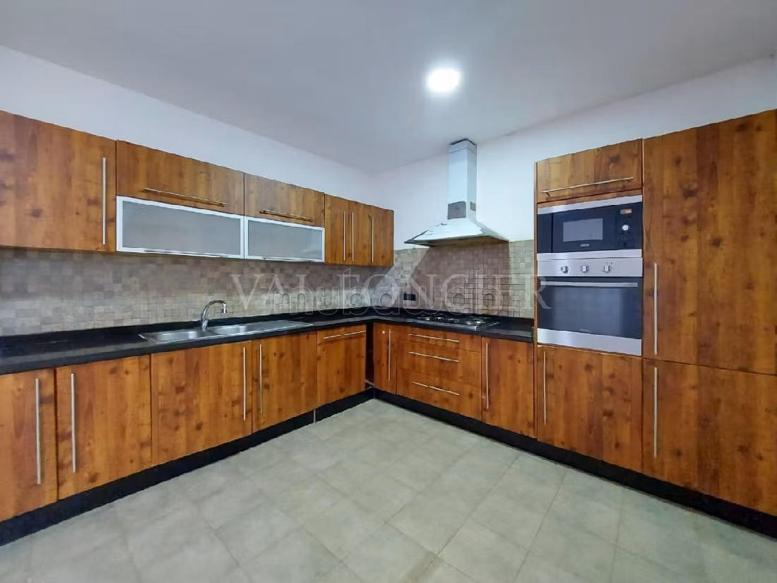 Straordinaria villa in affitto a Bouskoura Ville. Superficie di 350 m². Terrazzo e garage