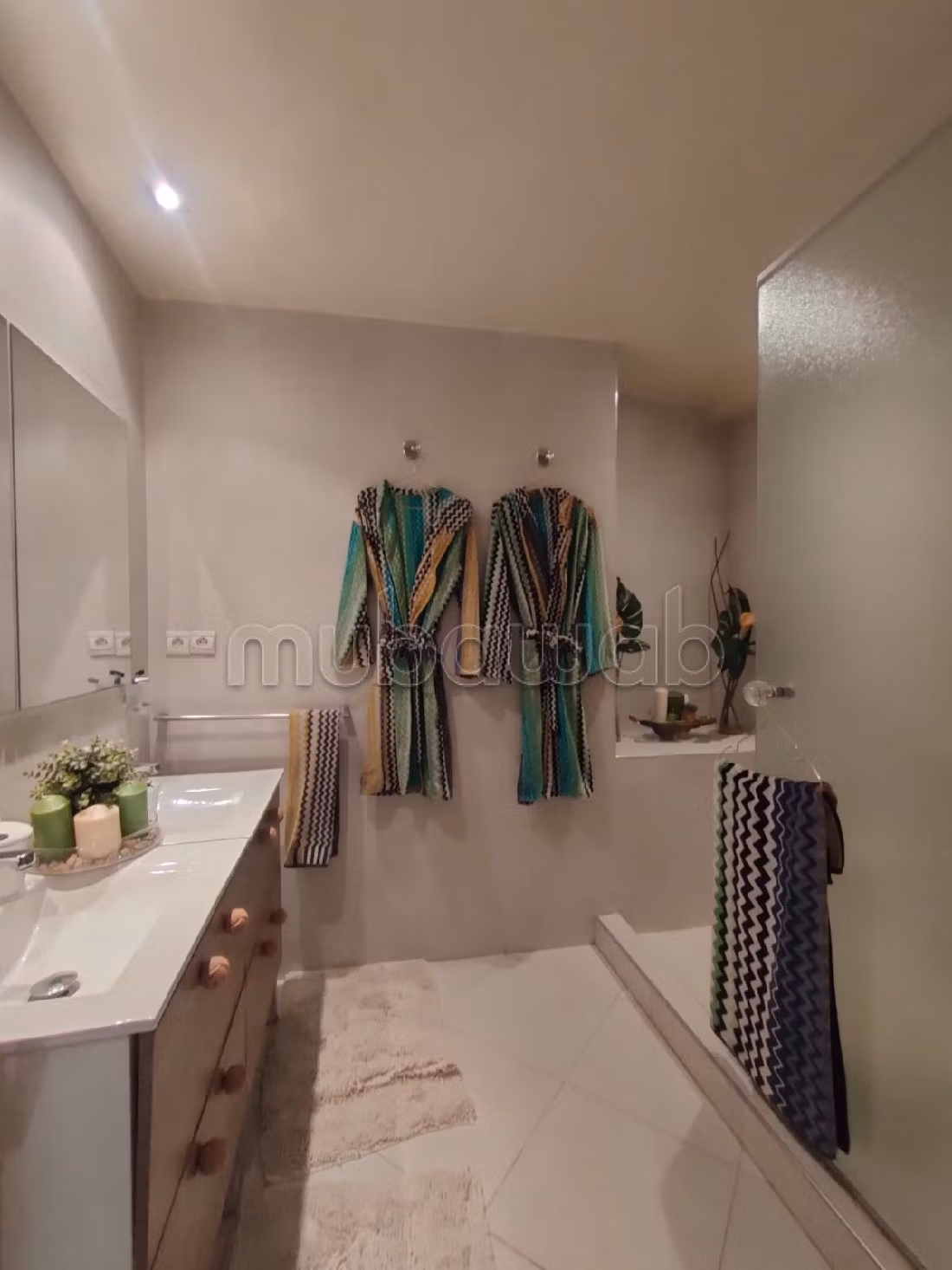 Magnífico piso en venta en Bourgogne Ouest. 3 habitaciones confortables. Armarios