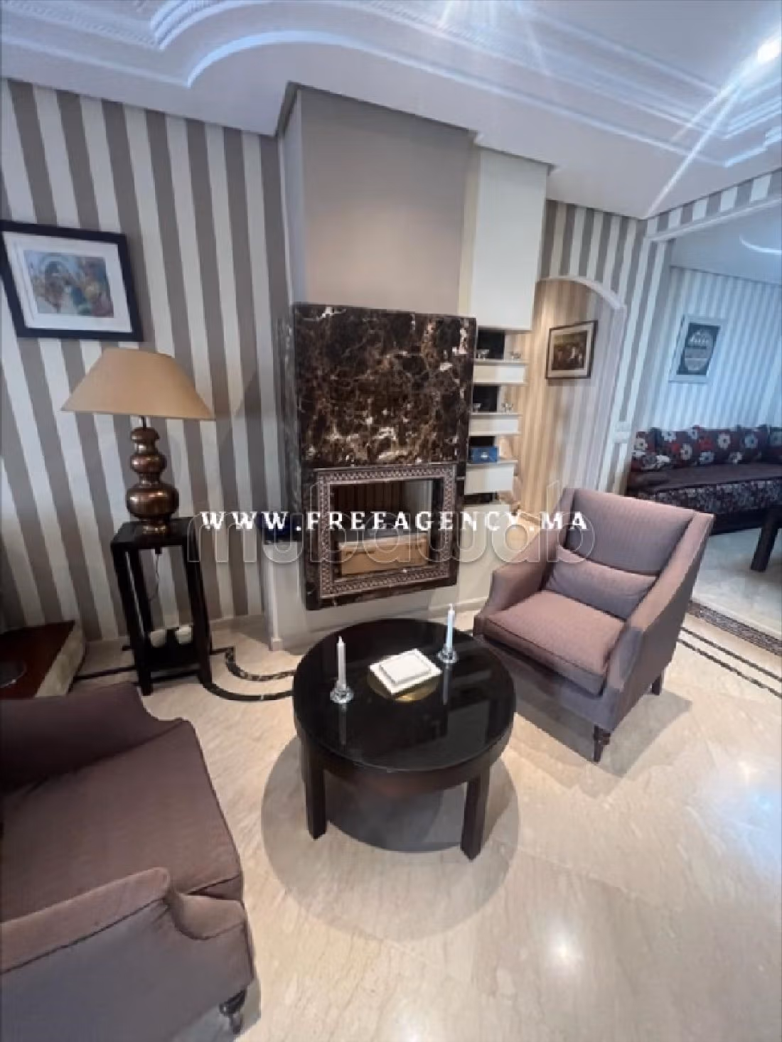 Nu kopen: appartementen in Administratif. Totale oppervlakte 155 m². Volledig gemeubileerd. 