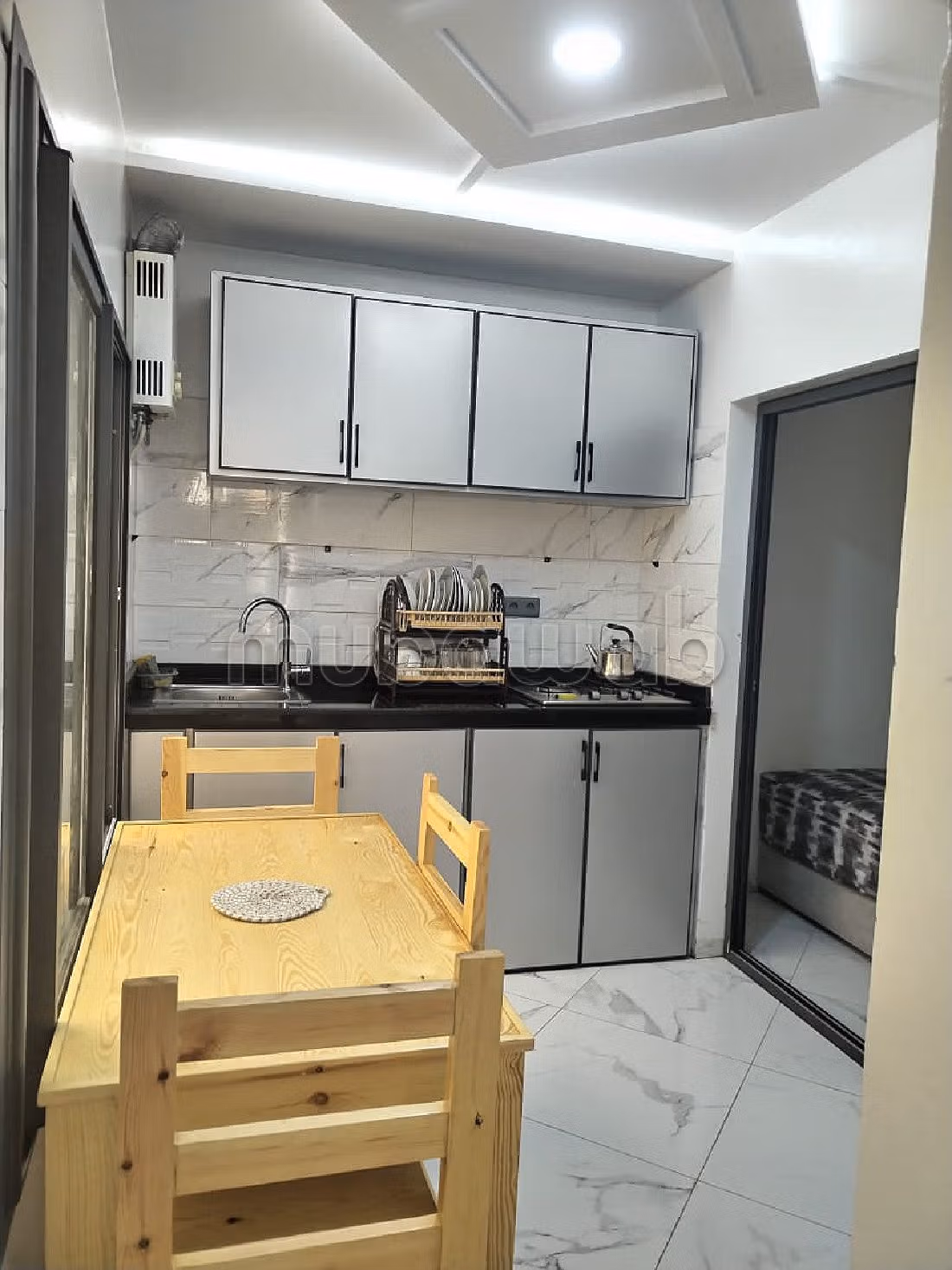 Apartments for rent in Borj. 2 beautiful rooms. Exceptional sea view, central heating