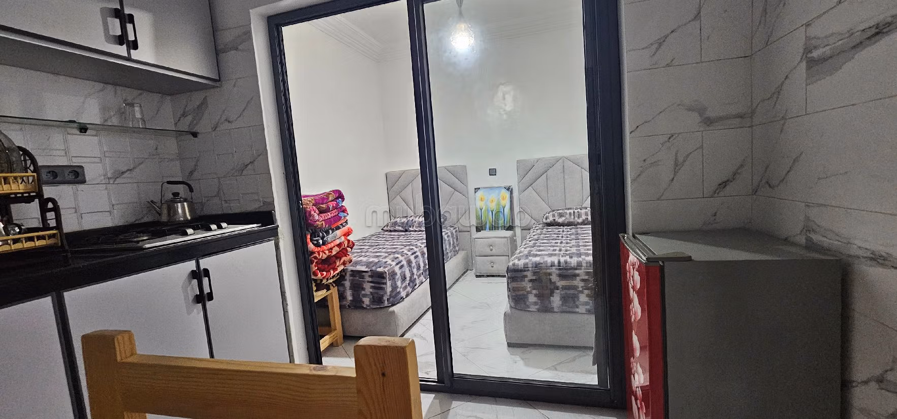 Apartments for rent in Borj. 2 beautiful rooms. Exceptional sea view, central heating