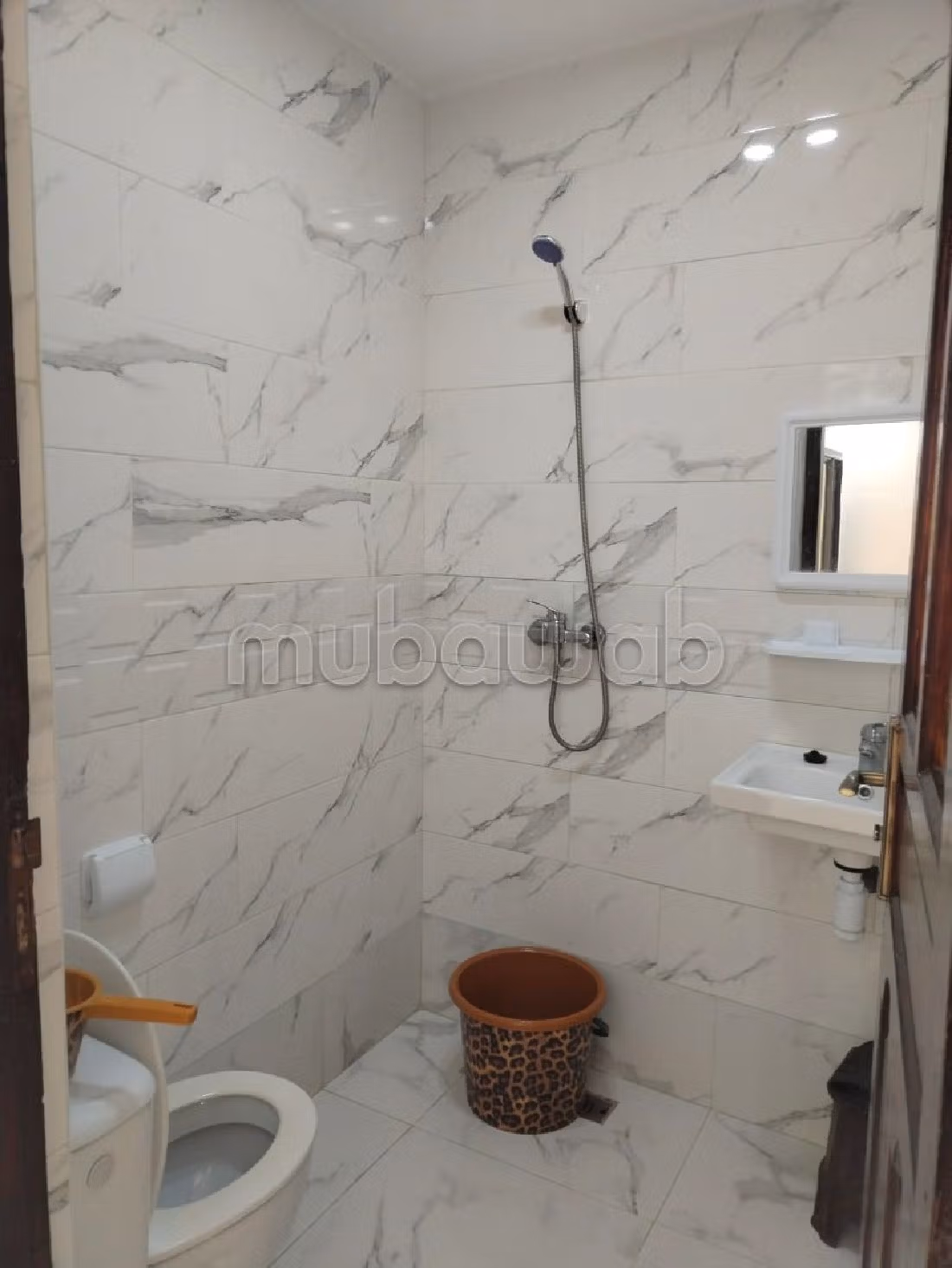 Apartments for rent in Borj. 2 beautiful rooms. Exceptional sea view, central heating