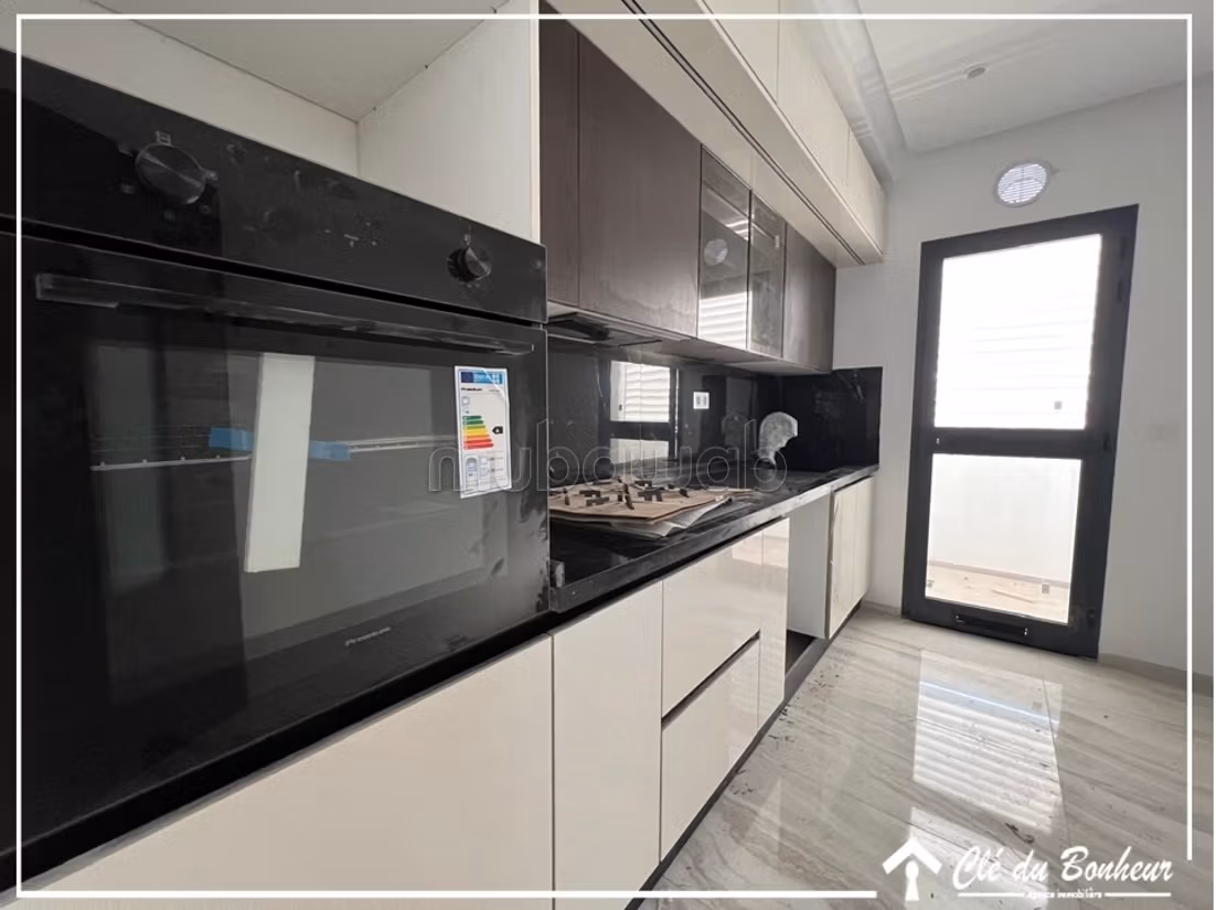 Superbe Appartement S2 neuf à Chotrana 1