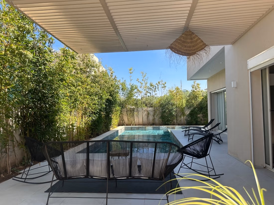 Amelkis 1: Villa à vendre de 5 Ch, Piscine chauffée