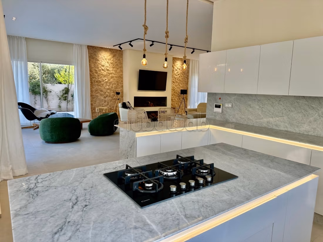 Amelkis 1: Villa à vendre de 5 Ch, Piscine chauffée