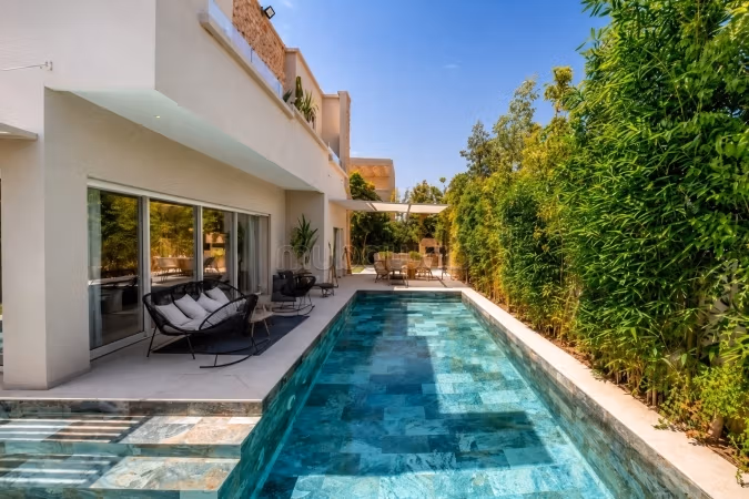 Amelkis 1: Villa à vendre de 5 Ch, Piscine chauffée