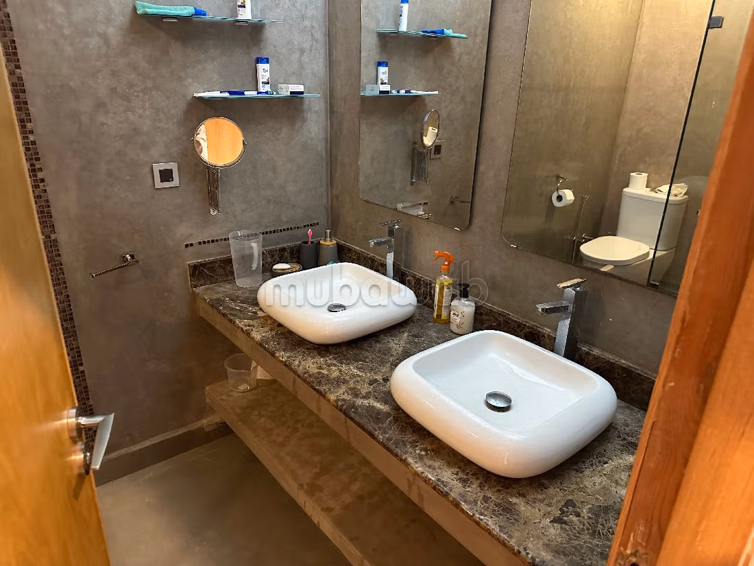 Sale of a lovely apartment in Agdal. Area 137 m². Cellar. 