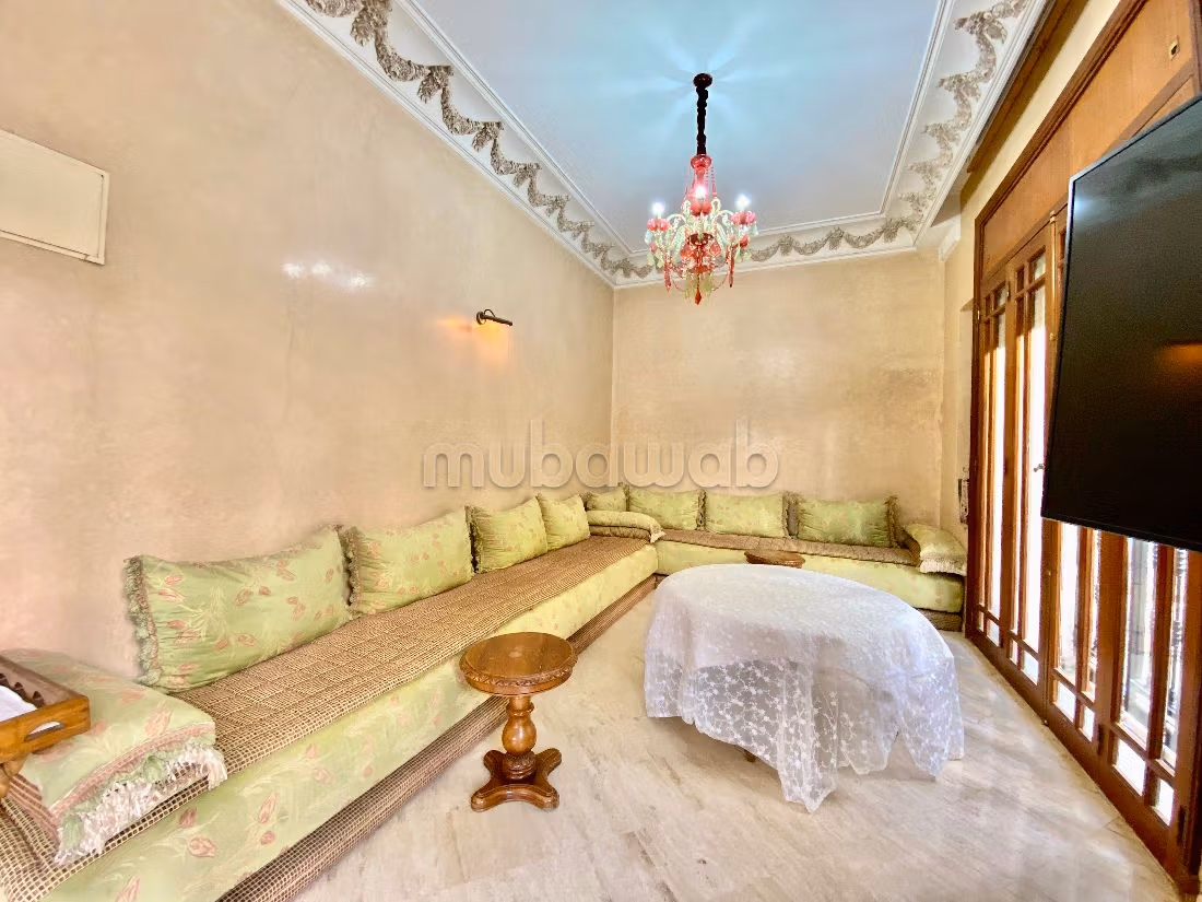 Villa's en luxe woningen om te kopen in Sidi Maarouf. 6 Kamers. Volledig gemeubileerd