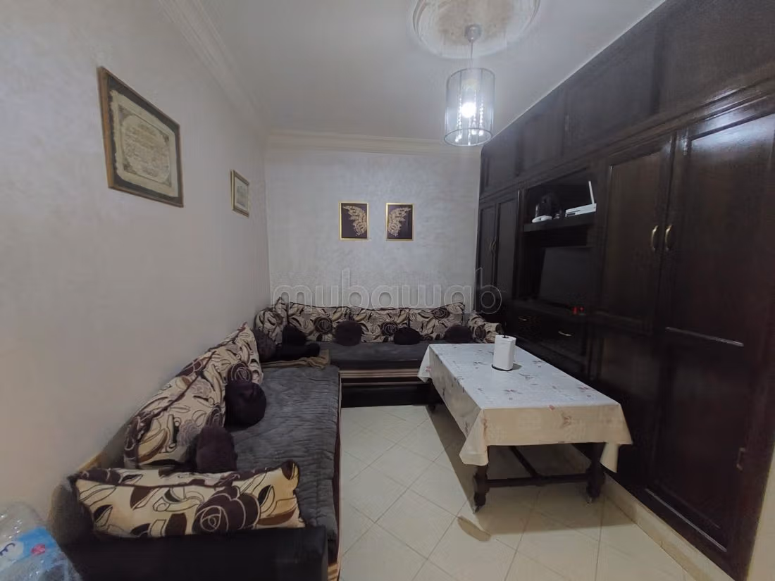 Vendita di un bell'appartamento a Ain Borja. Superficie 122 m². Arredato