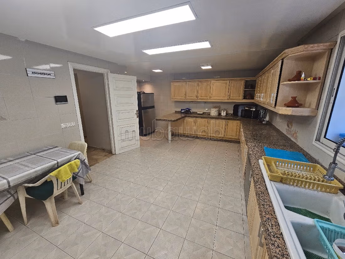 فيلا رائعة للبيع بمرس السلطان. 11 قطع رائعة. التدفئة