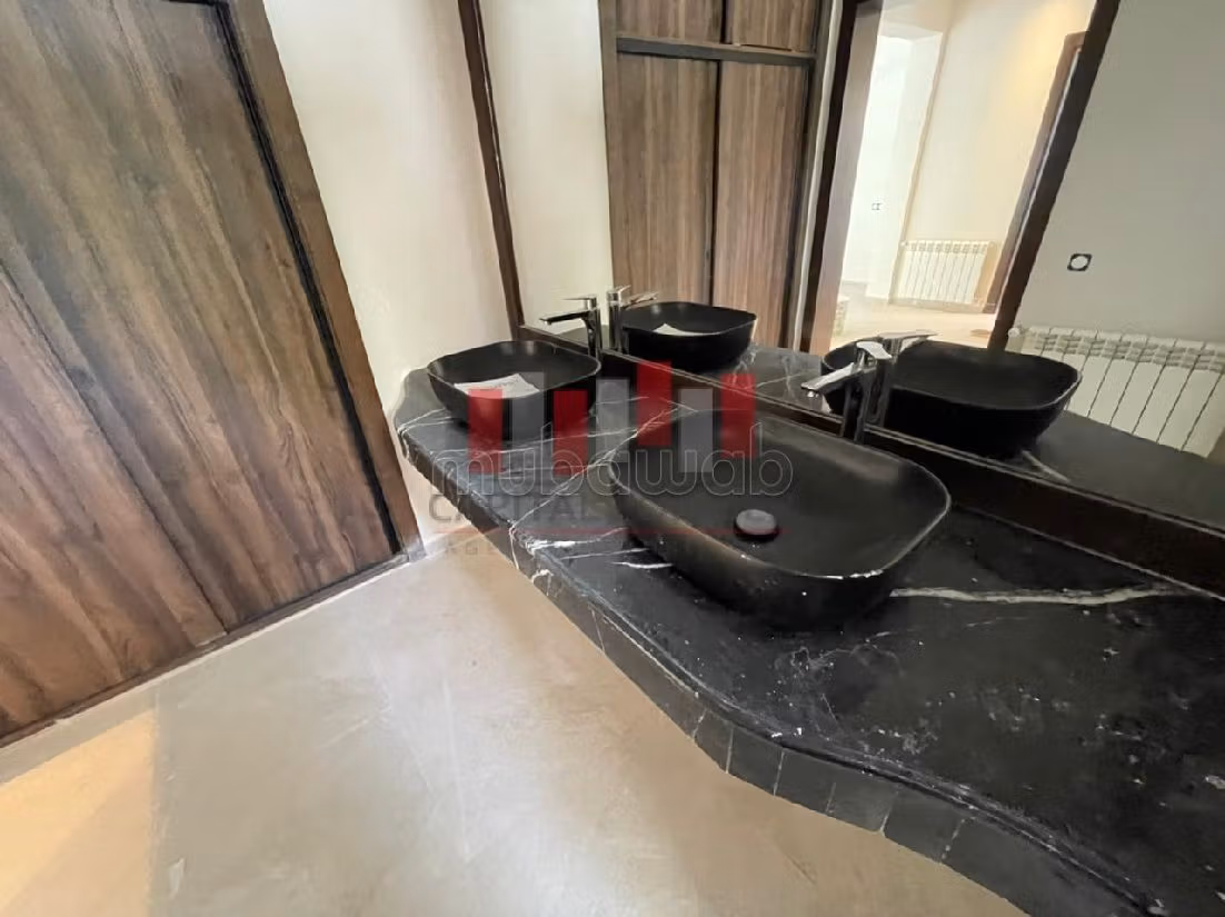 كراء فيلا ممتازة بحي السلام السيال. 5 غرف جميلة. المدفأة وحارس الإقامة