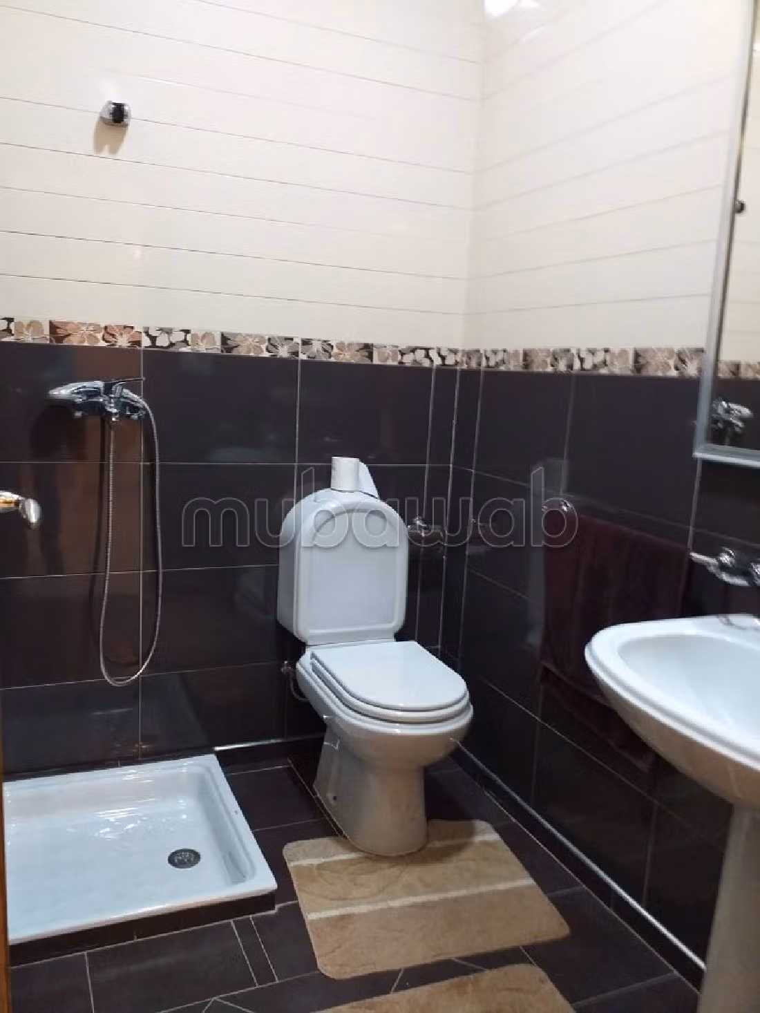 Very nice house for sale in Aarid. 6 lovely rooms. Cellar.