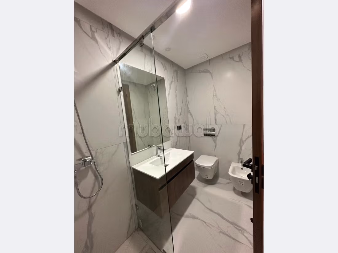 Very nice apartment for rent. 2 lovely rooms. Swimming pool and fireplace. 