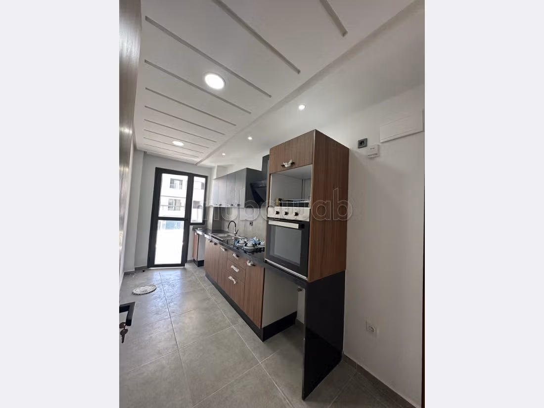 Very nice apartment for rent. 2 lovely rooms. Swimming pool and fireplace. 