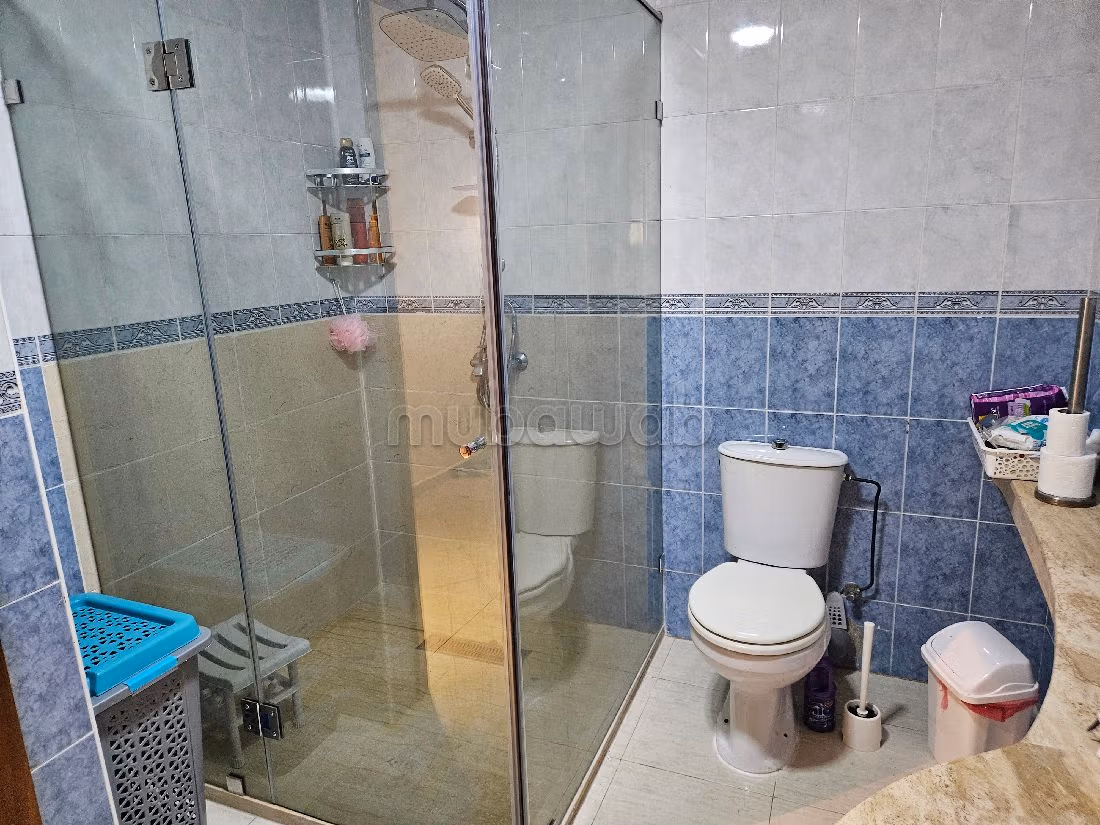 Superbe appartement à vendre à Franceville. Surface de 135 m². Bien meublé.