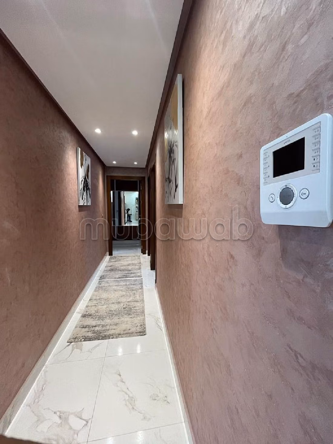 شقة جميلة للكراء ب ايبرية. المساحة الكلية 150 م². مفروشة.