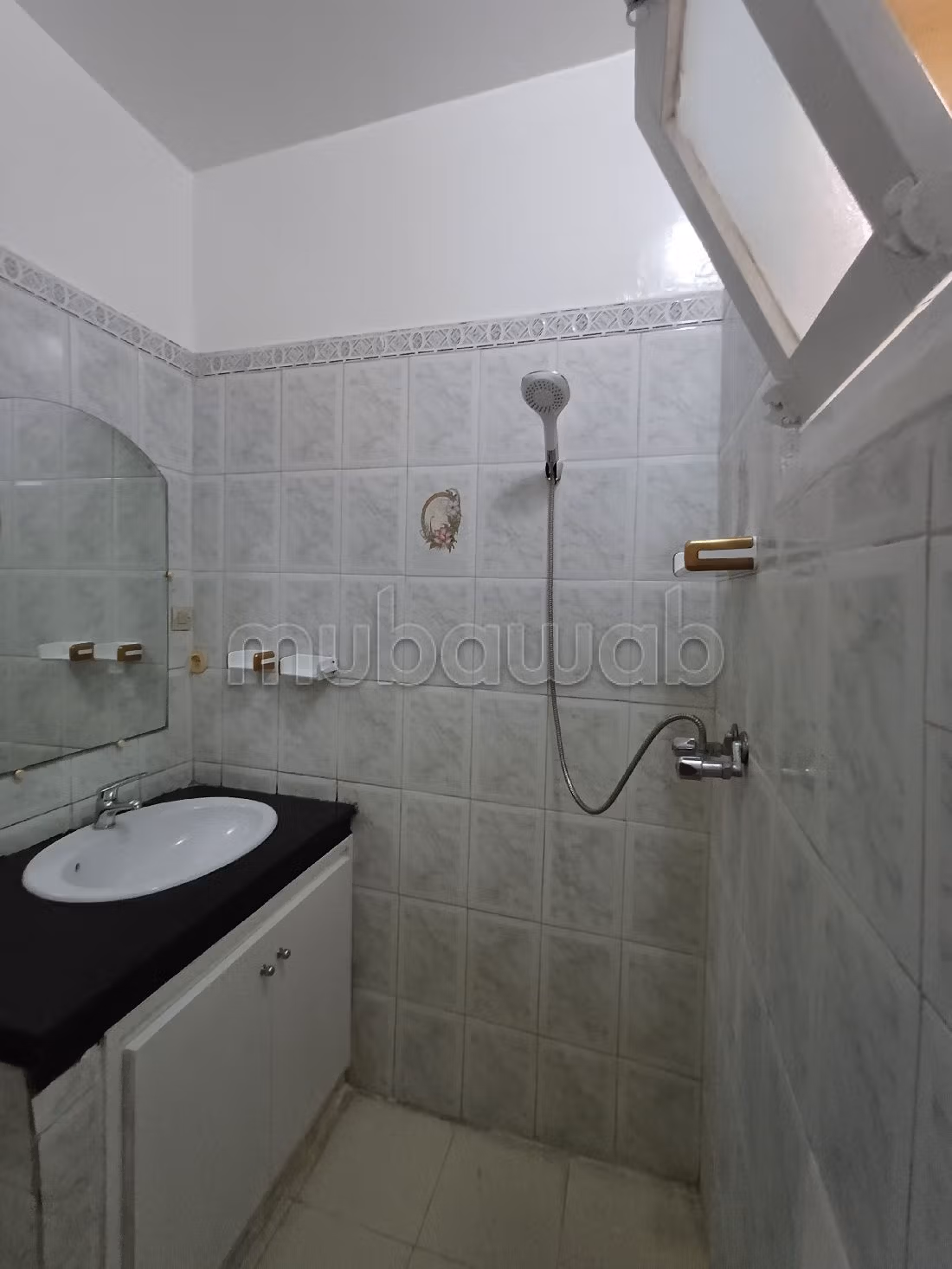 Apartment to purchase in Hay Nahda. 3 large living areas. Mountain view. 