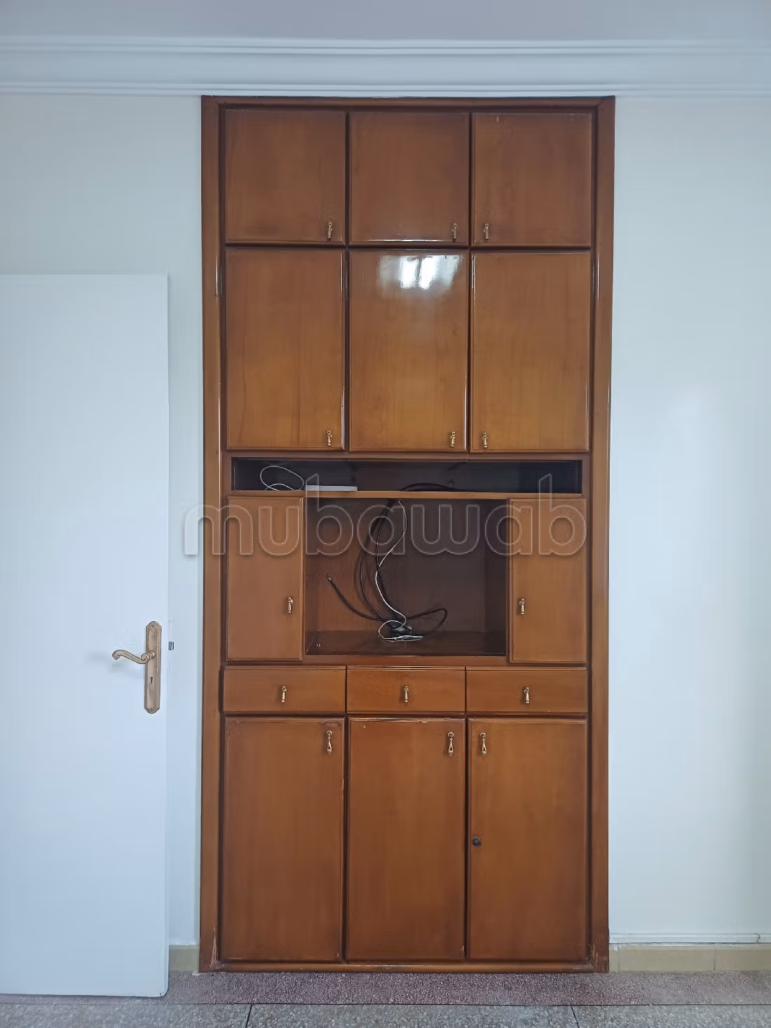 Apartment to purchase in Hay Nahda. 3 large living areas. Mountain view. 