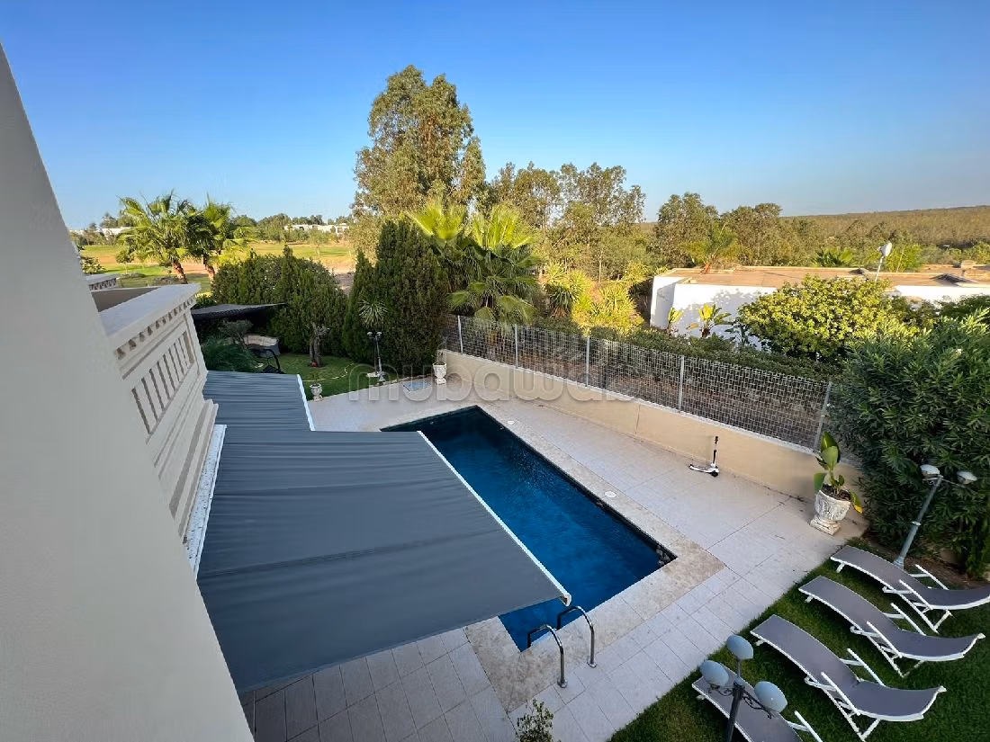 منزل ممتاز للبيع ببوسكورة. 8 قطع. حديقة وشرفة. 