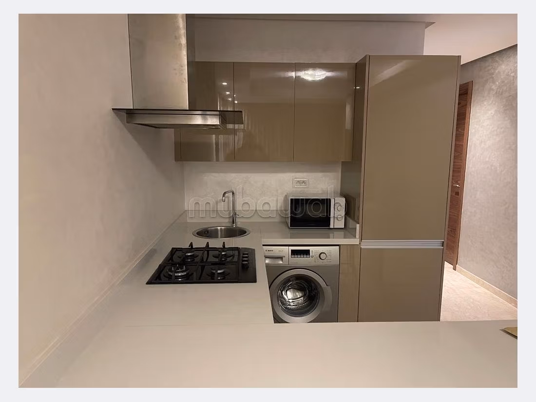 Beau studio emplacement stratégique